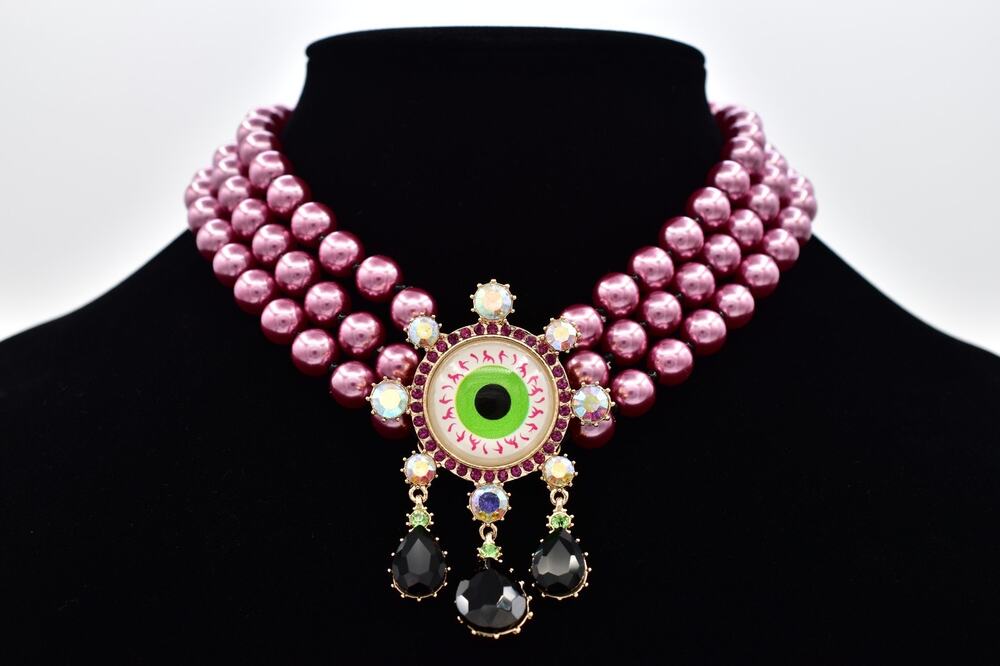 Betsey Johnson Purple Pearl Bling Eyeball Torsade Choker Necklace Crystal BinL